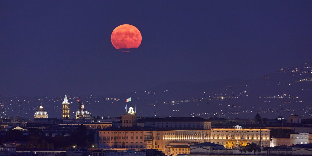 Incredible Photos Show the Extremely Rare Super Blue Moon Rising Around the World